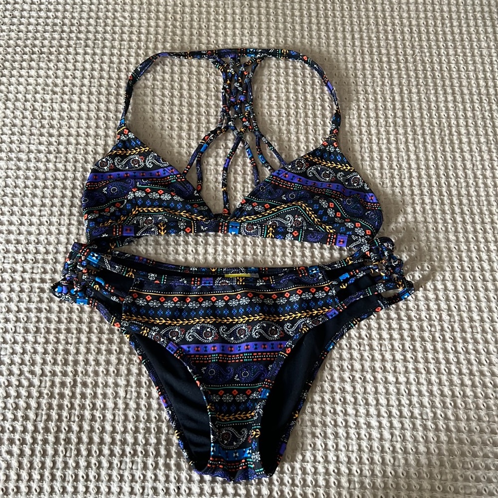 Women’s Bikini Size Medium